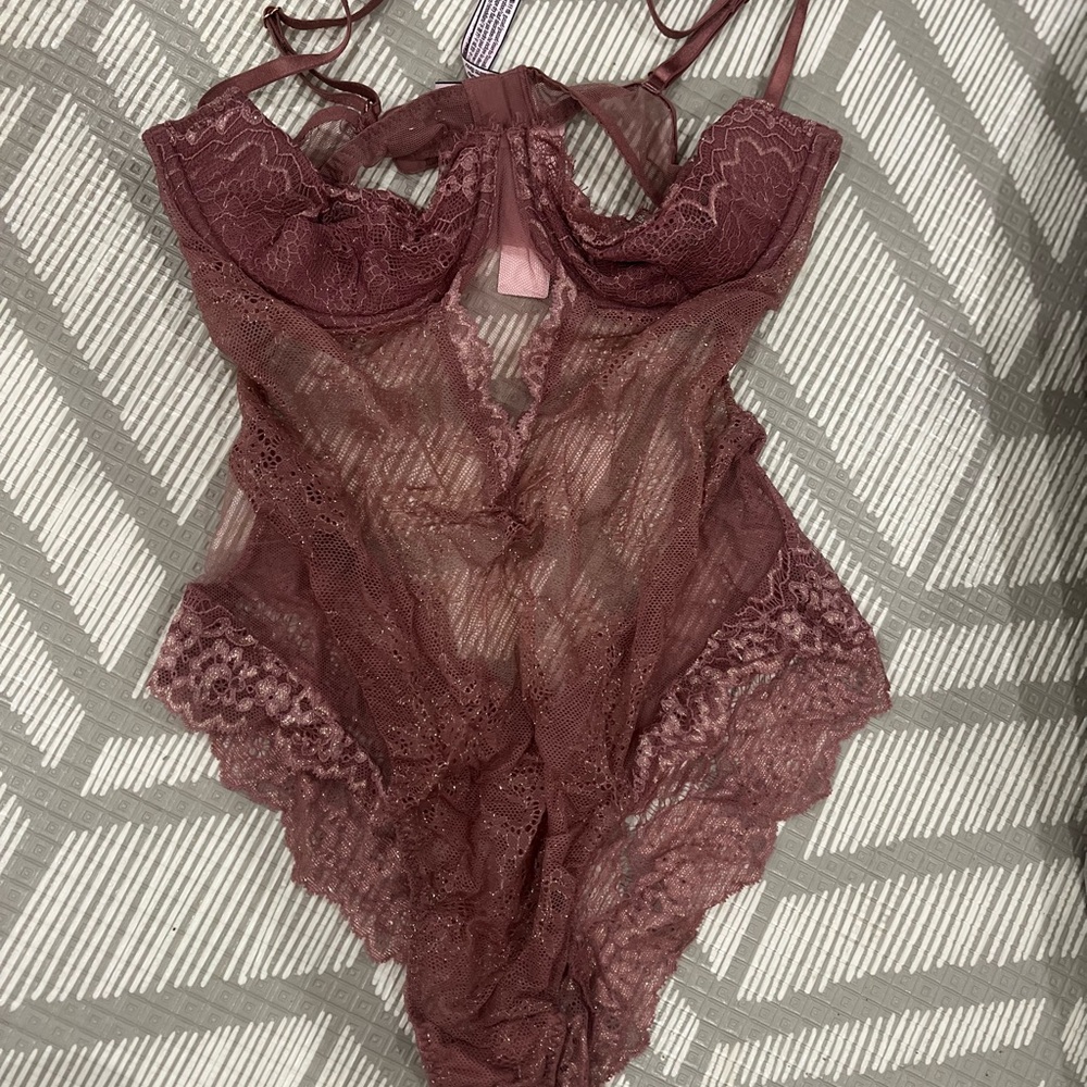 Victoria's Secret Lace Chemise in mauve